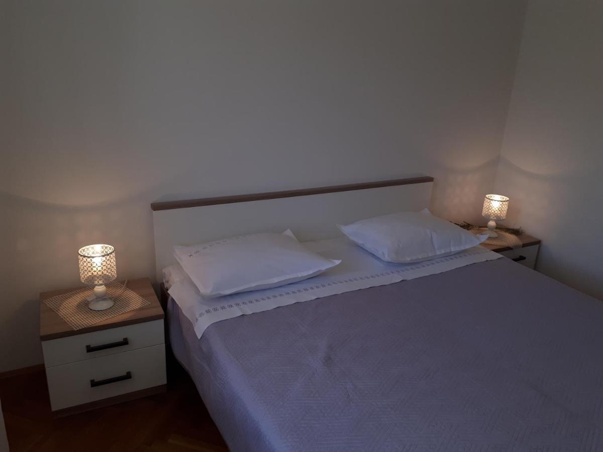 Apartment Groundfloor Йелса Екстериор снимка